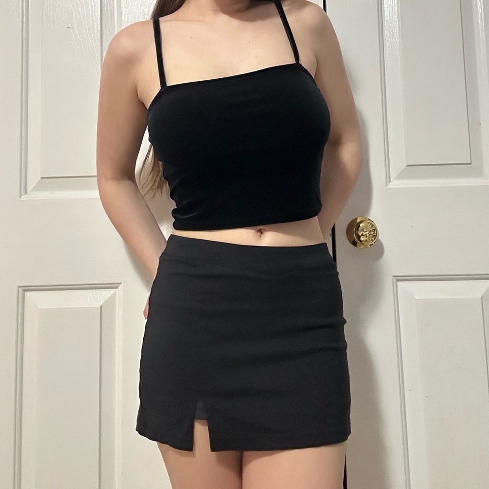 Elegant Black Mini Skirt